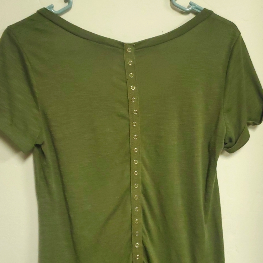 Army green tee - Picture 3 of 3